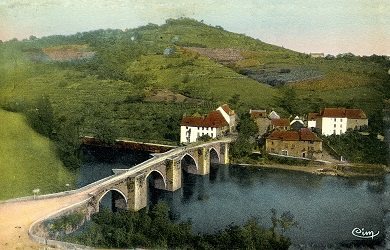 Entraygues-sur-Truyère - Pont romain