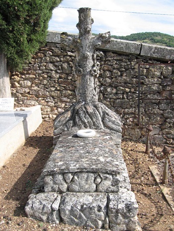 Tombe d'Anna Revel Ccimetière de saint-Rome-de-Tarn